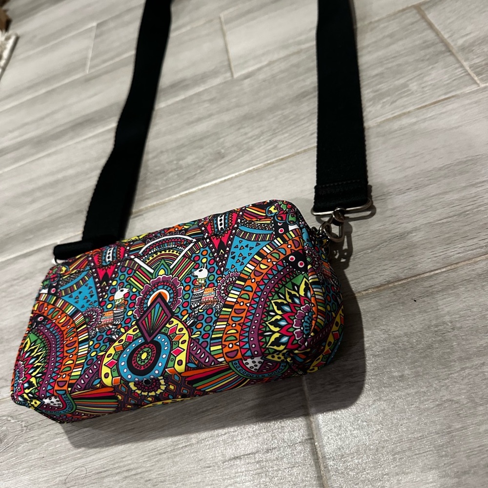 The Sak Sakroots Lodi Smartphone Crossbody Bag